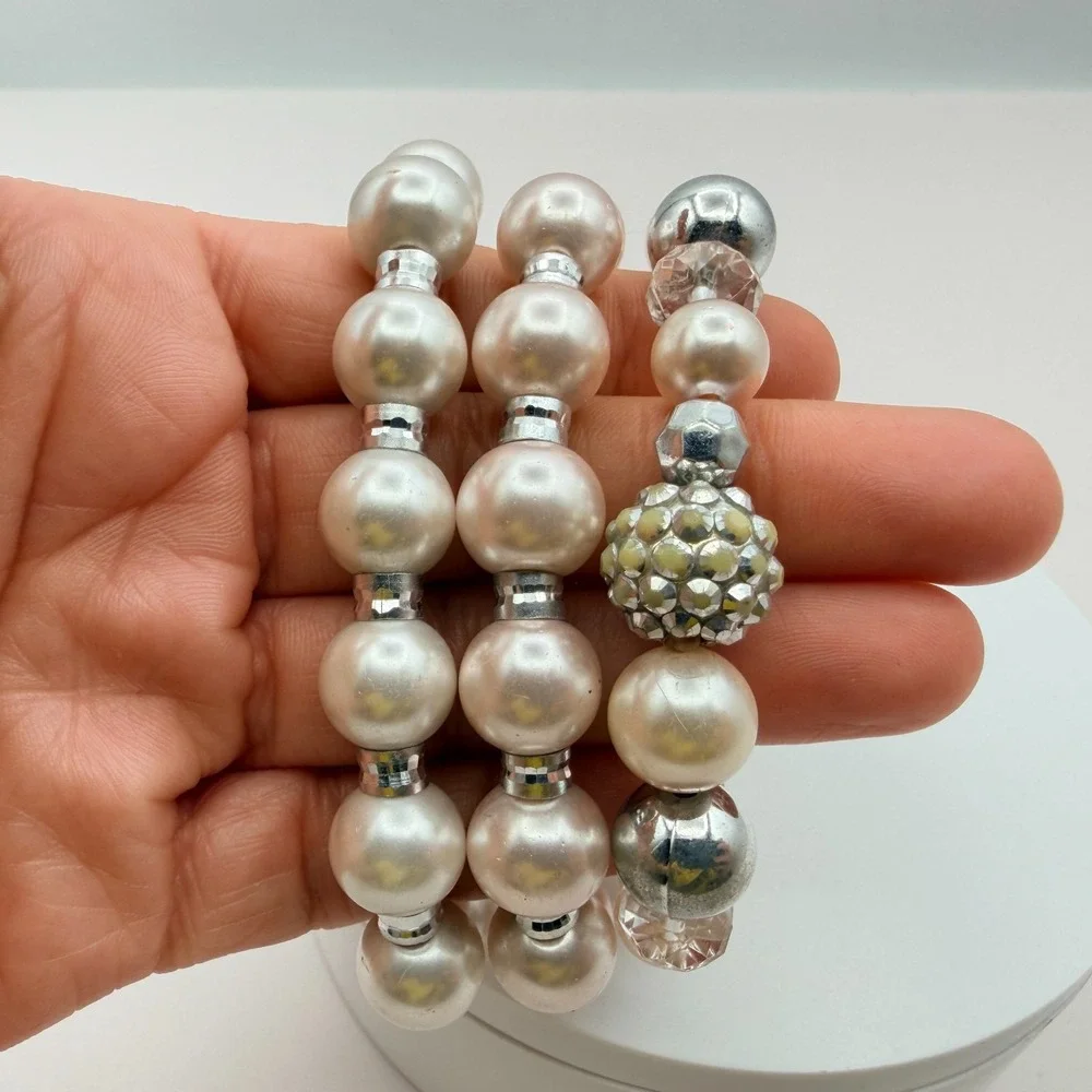 Vintage Y2K Silver Tone Faux Pearl Stretch Beaded Bracelet‎ Women's Jewelry